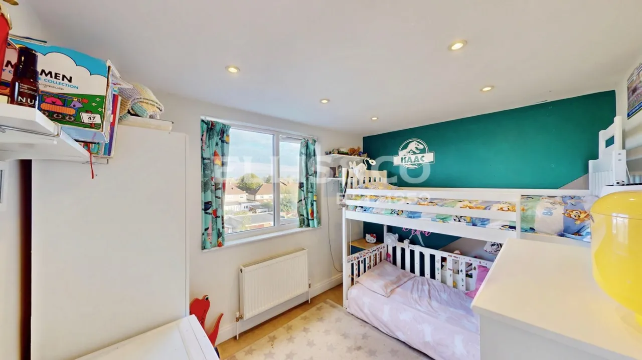 Costons Lane, Greenford, UB6, photo 13