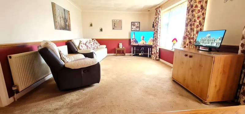 Whitehouse Meadows, Eastwood, Essex, SS9 5TY, photo 2