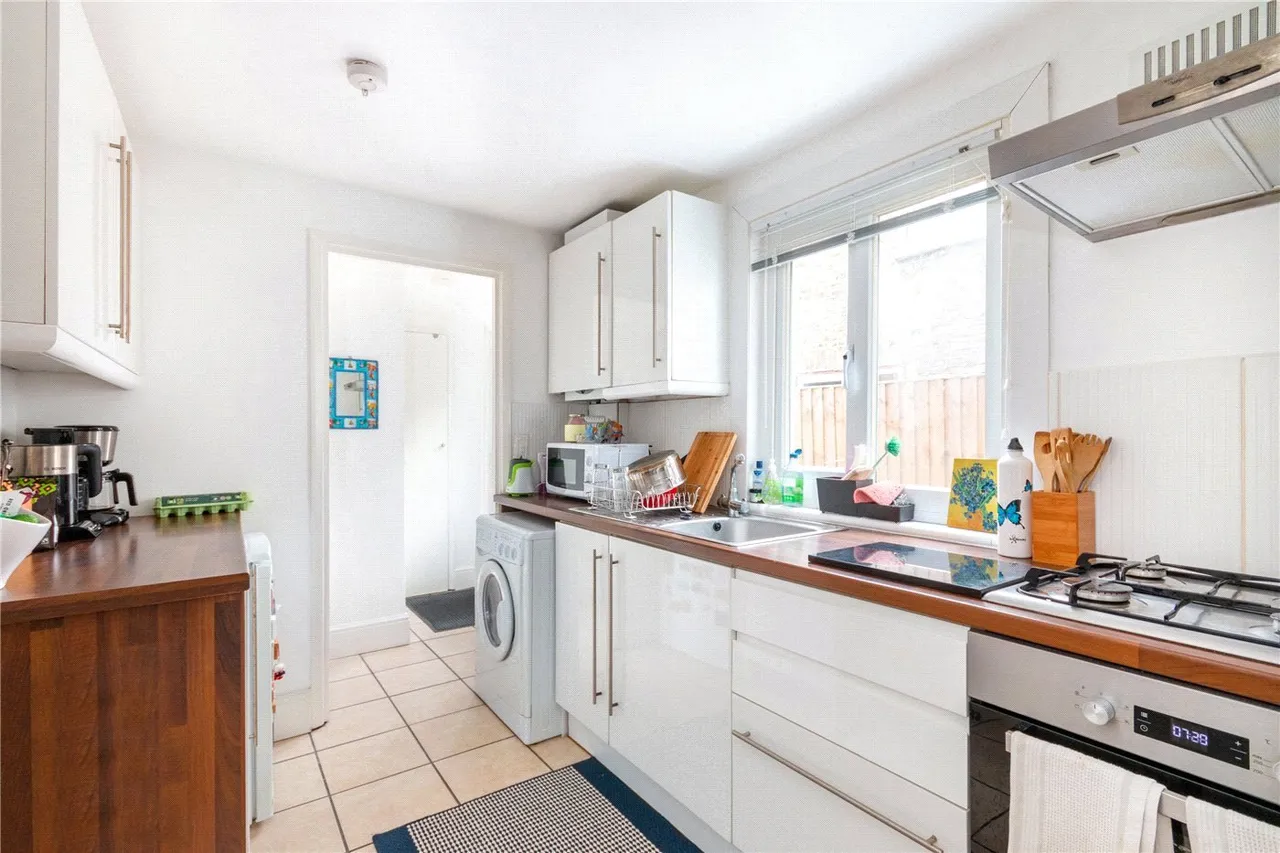 Fircroft Road, London, SW17, photo 3