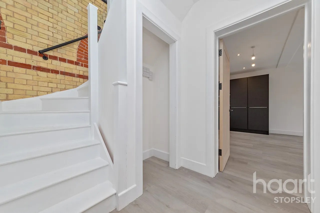 Mallard Road, Abbots Langley, WD5, photo 4