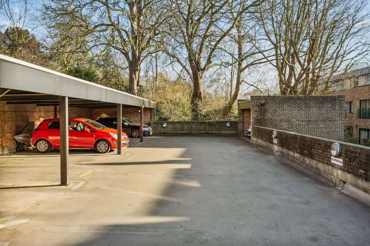 Petersham Road, Richmond, TW10, photo 11