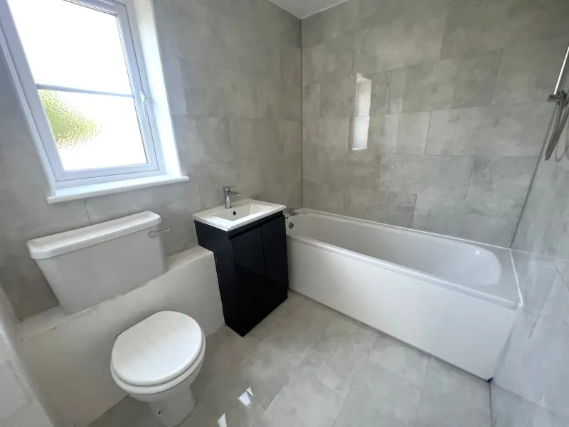 Redford Close, Feltham, TW13, photo 4