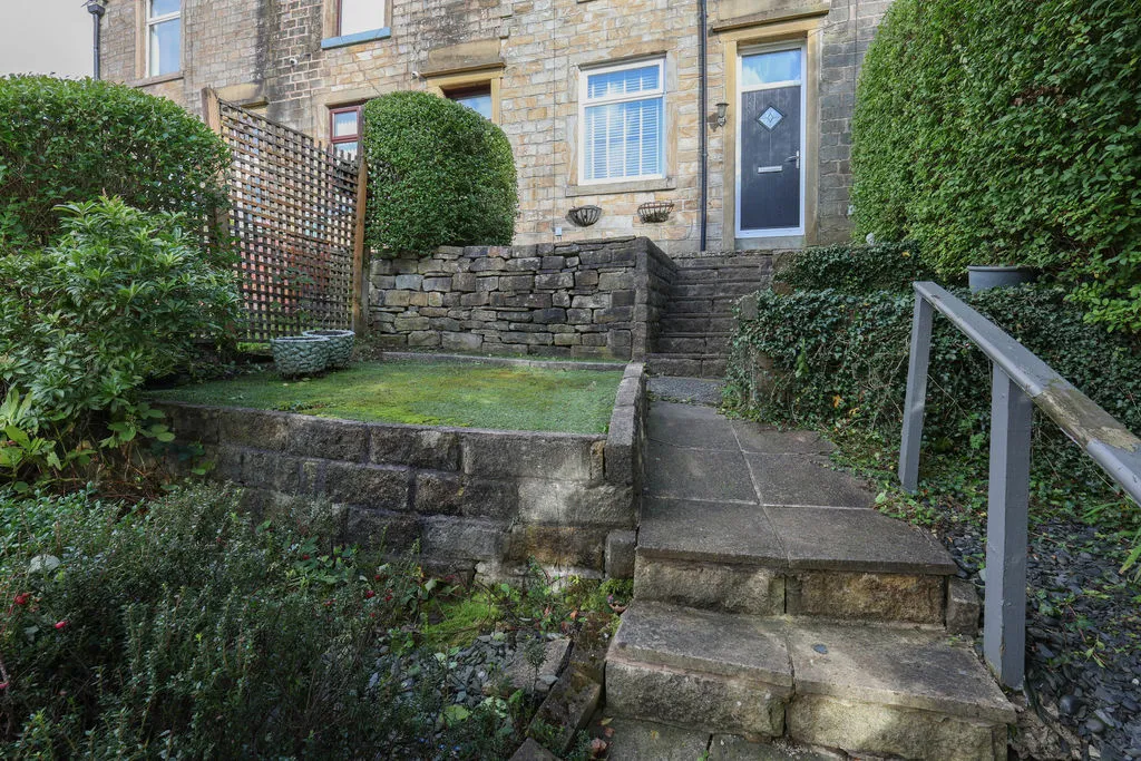 Hill Top Whitworth, Rochdale, OL12, photo 15