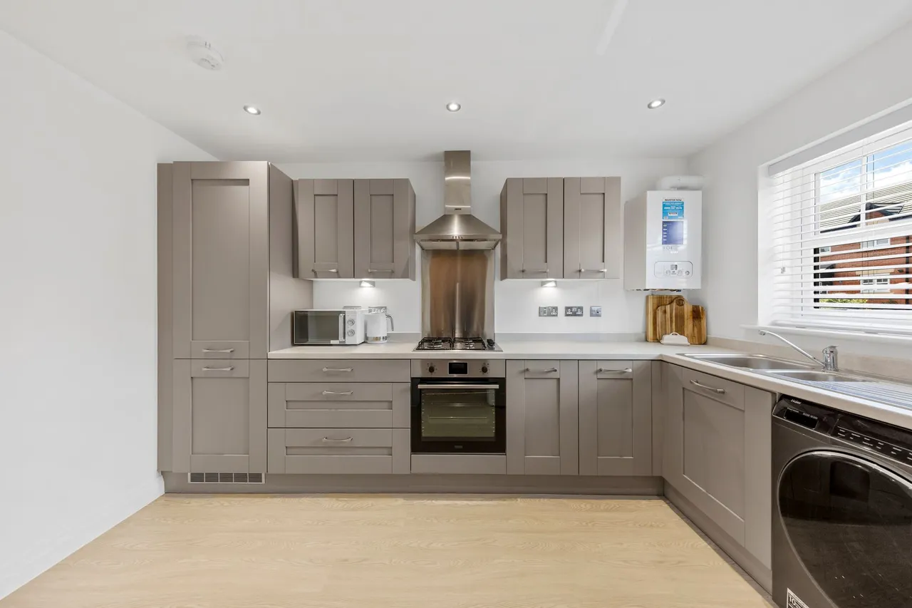 Winterbourne Gardens, Warrington, Warrington, WA4 3EF, photo 5