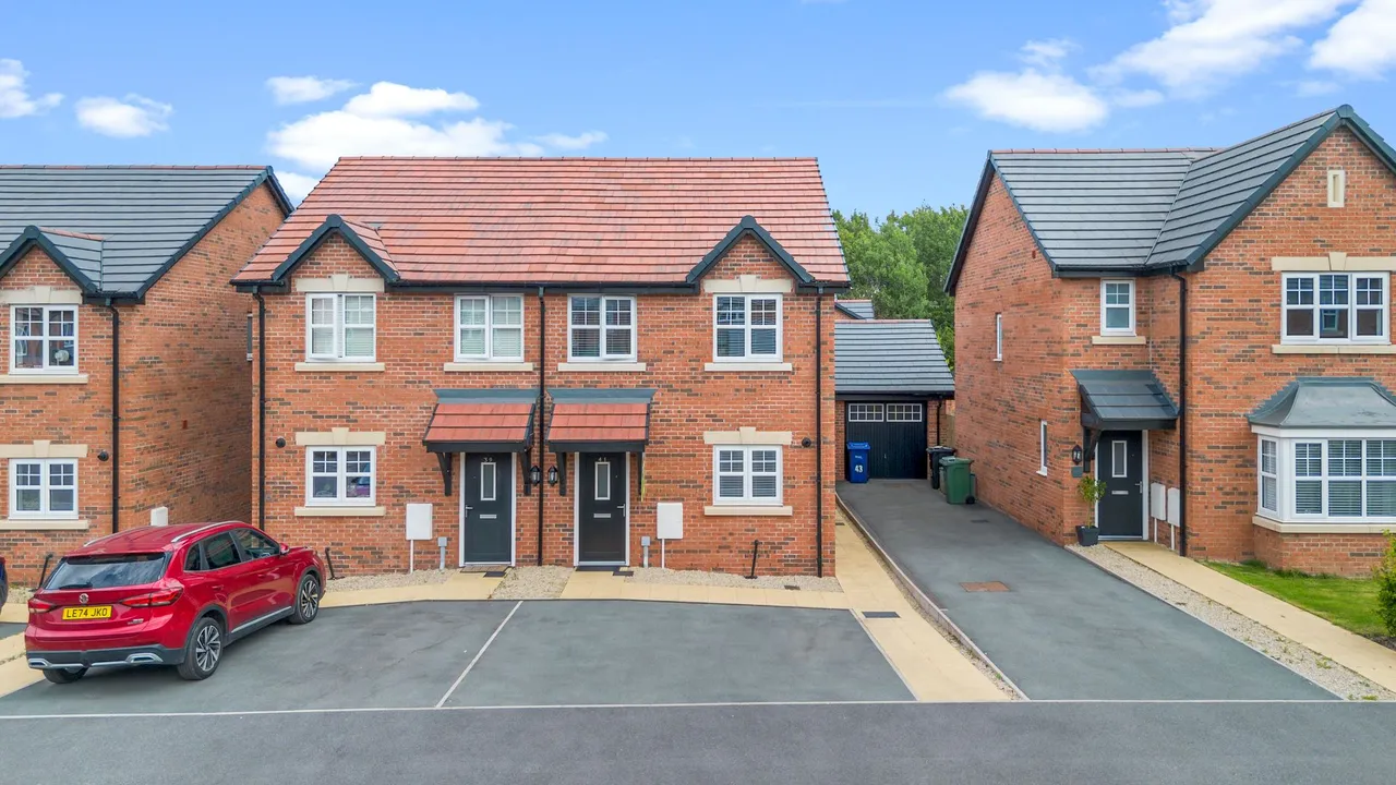3 bed house for sale — Winterbourne Gardens, Warrington, Warrington, WA4 3EF