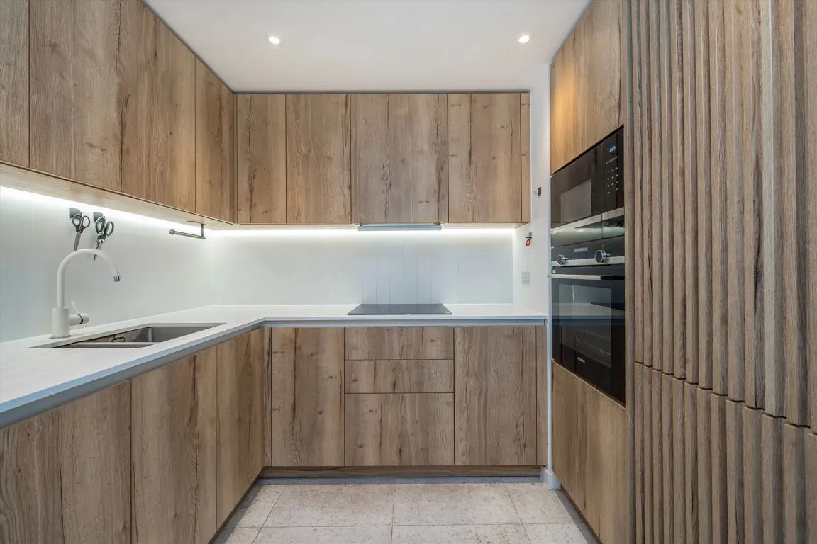 2 bed flat for sale — Sidney Street, Whitechapel