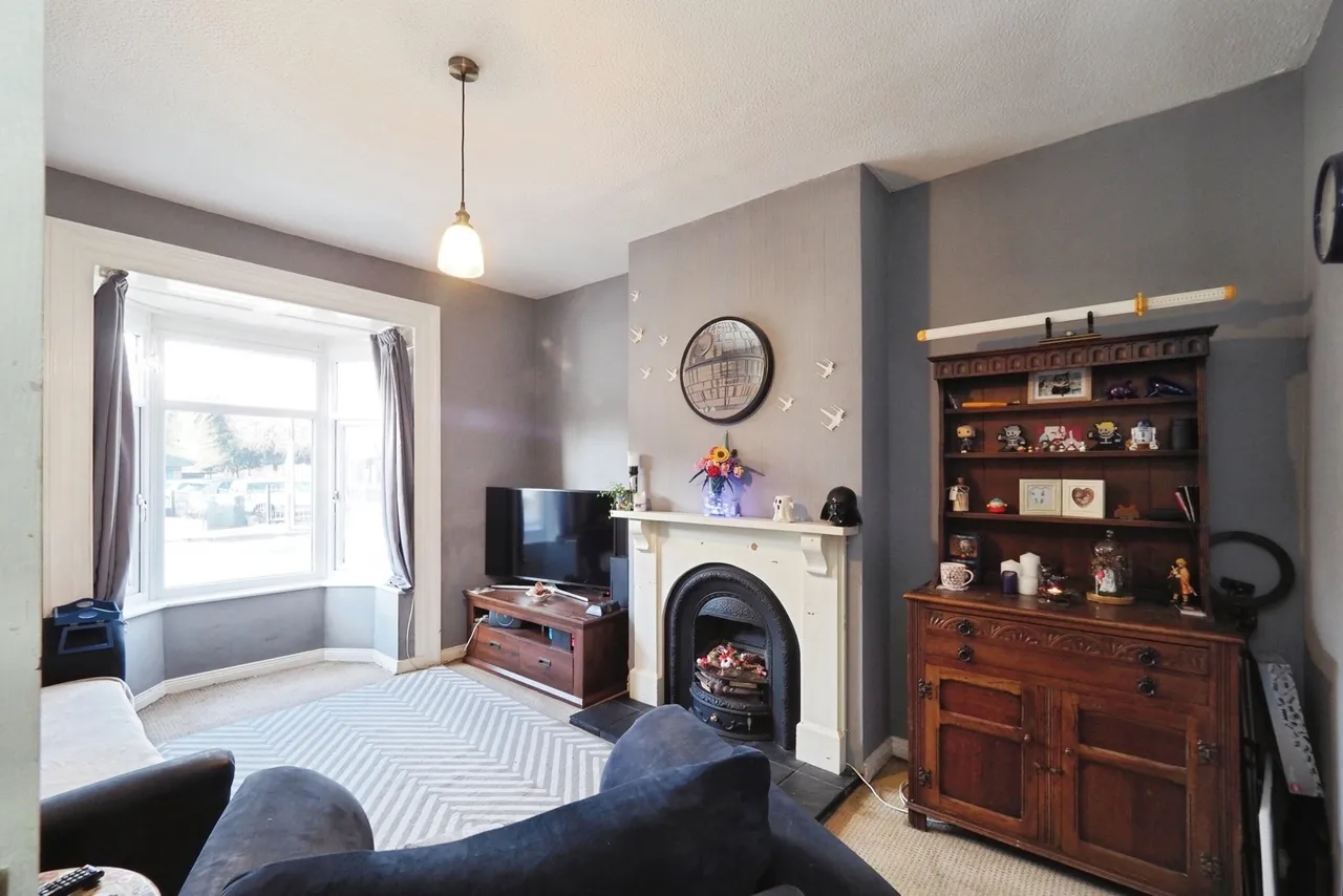 Main Street, Stapenhill, DE15, photo 4