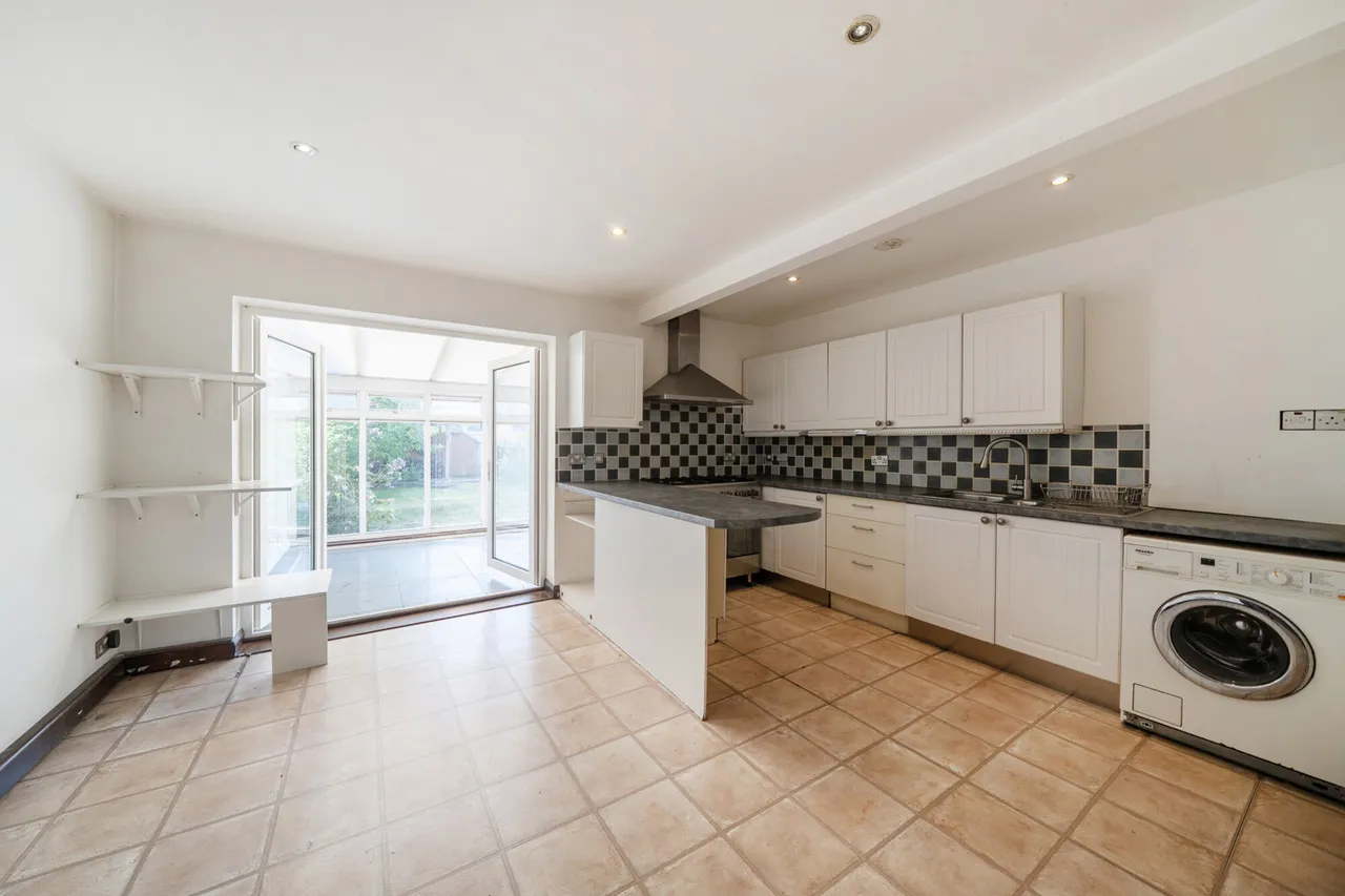 Hawtrey Avenue, Northolt, UB5, photo 5