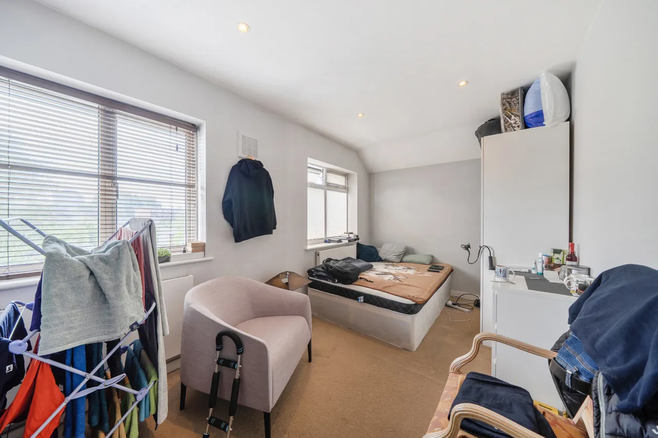 Hawtrey Avenue, Northolt, UB5, photo 14