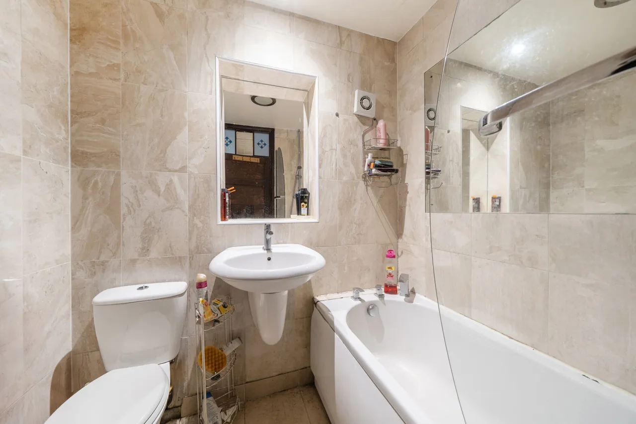 Hawtrey Avenue, Northolt, UB5, photo 8