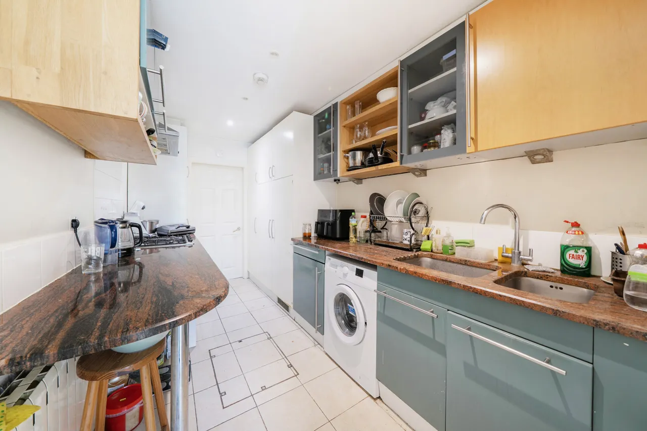 Hawtrey Avenue, Northolt, UB5, photo 4