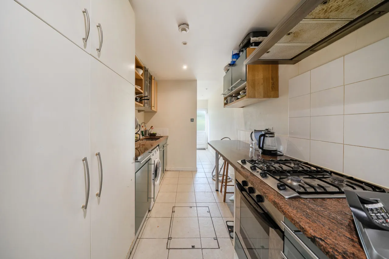 Hawtrey Avenue, Northolt, UB5, photo 12