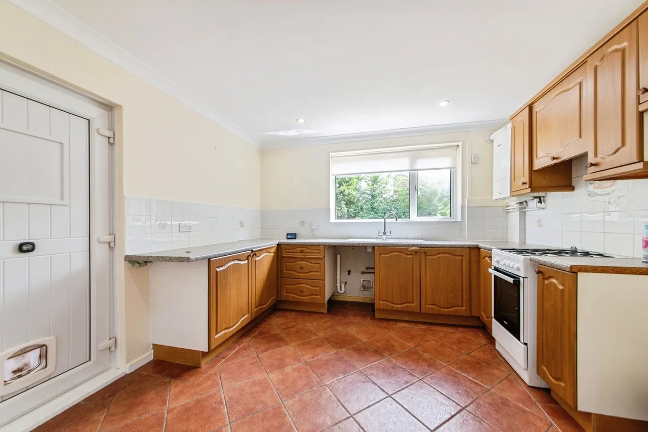 Amble Close, Lincoln, Lincolnshire, LN1, photo 5