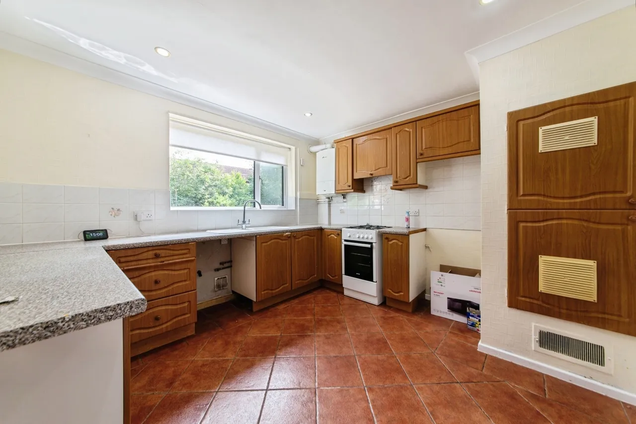 Amble Close, Lincoln, Lincolnshire, LN1, photo 6