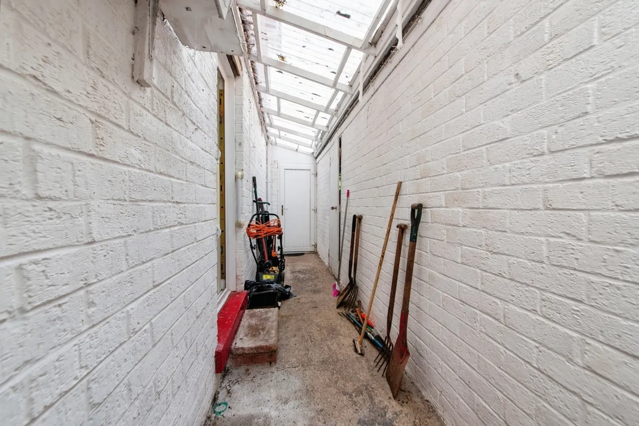 Amble Close, Lincoln, Lincolnshire, LN1, photo 15