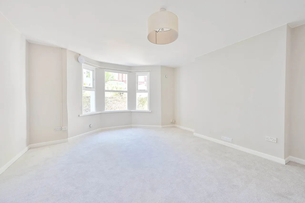 Flat 1, 30 Queens Road, Twickenham, photo 3