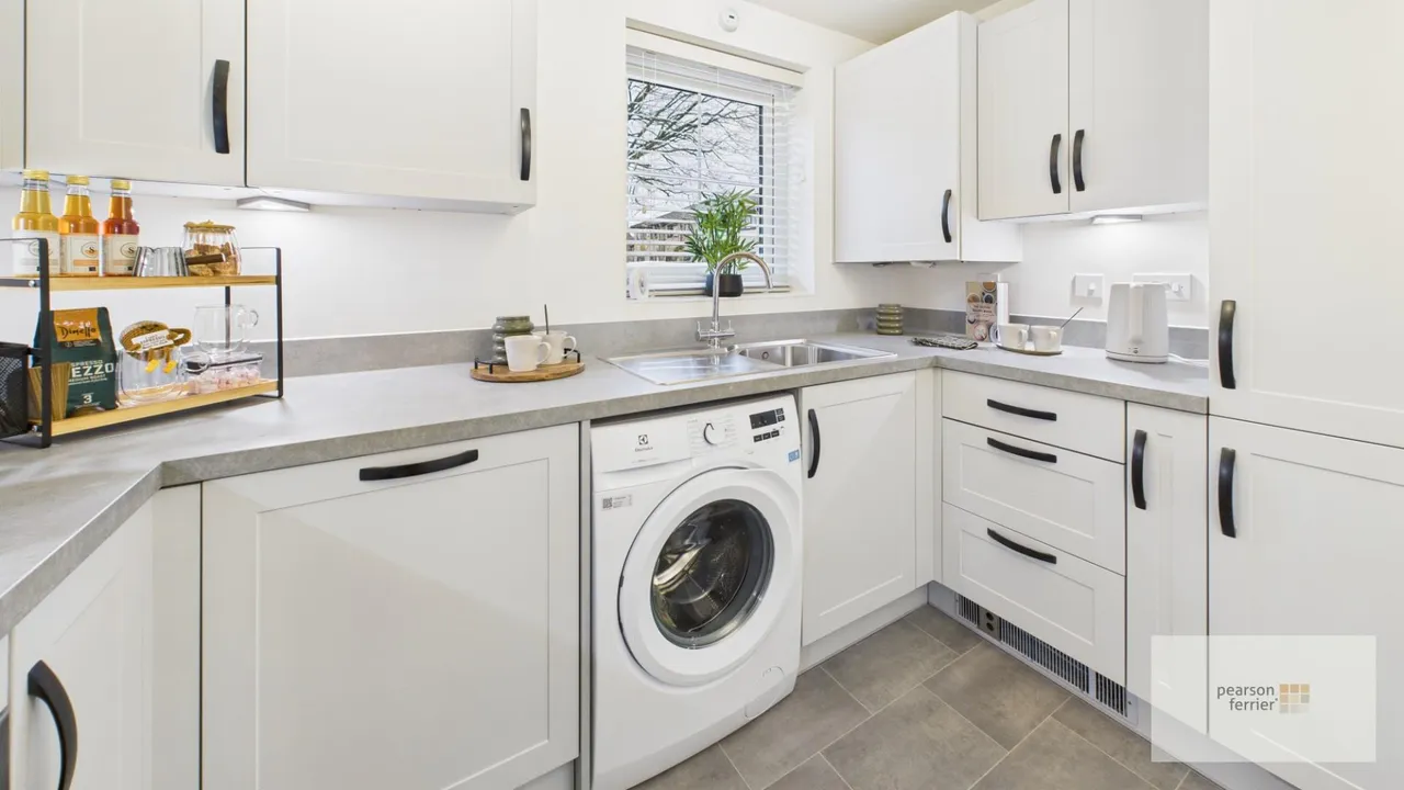 Waldmers Wood, Mill Road, Walmersley, Bury, BL9 6RF, photo 5