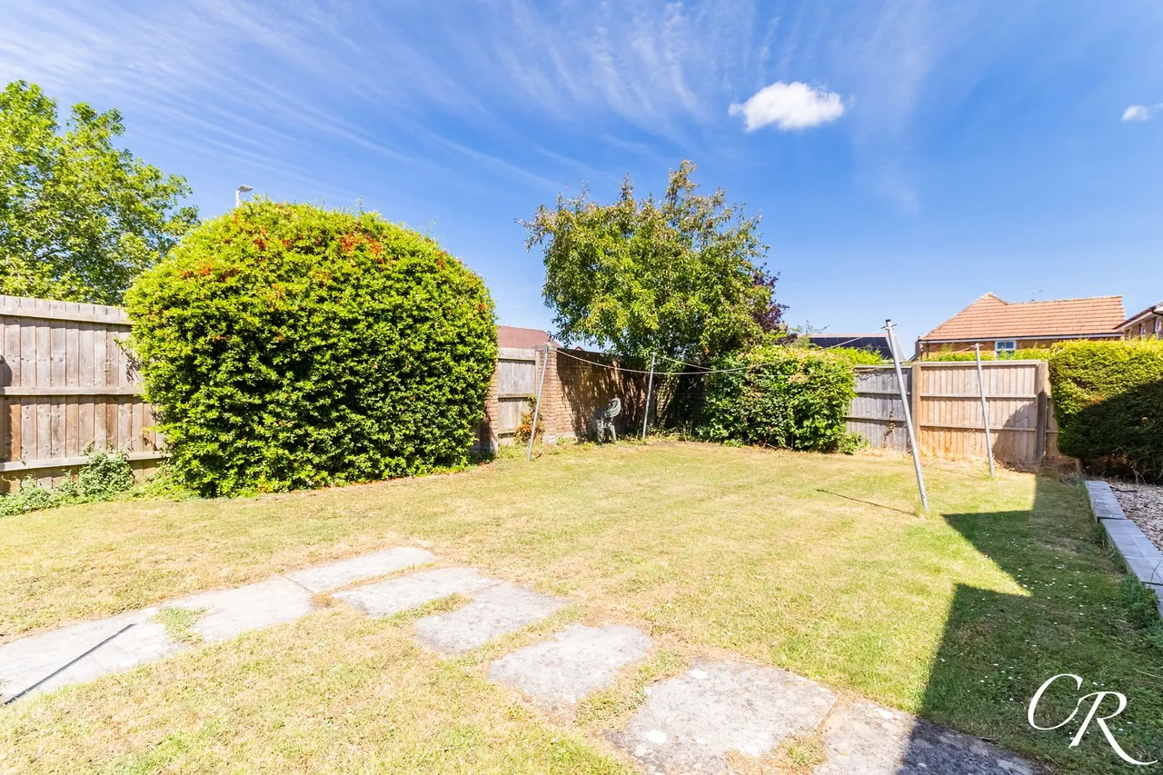 Rothermere Close, Up Hatherley, photo 8