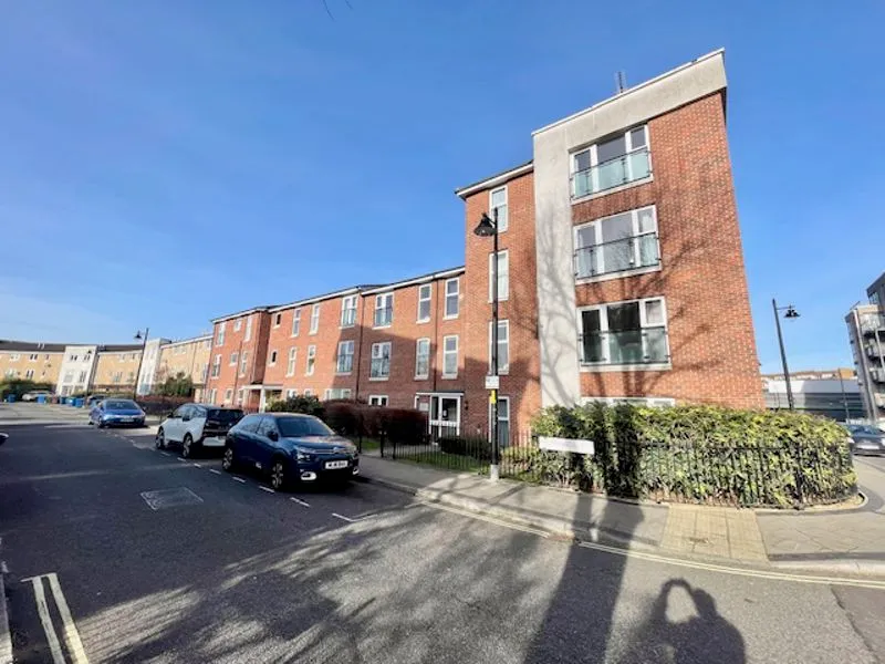 Calypso Crescent, London SE15 6FP, photo 4