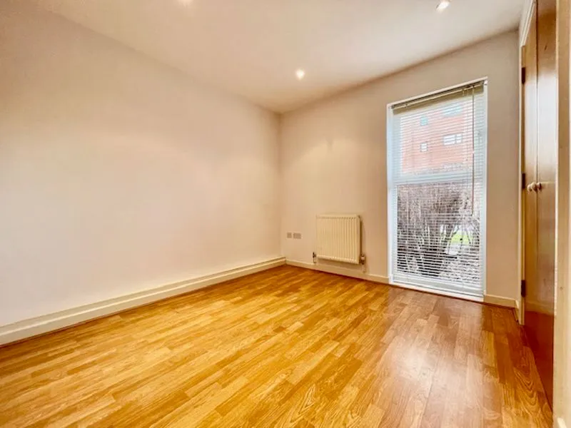 Calypso Crescent, London SE15 6FP, photo 5