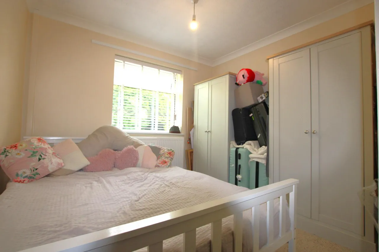Hillside Crescent, Weldon, NN17, photo 9