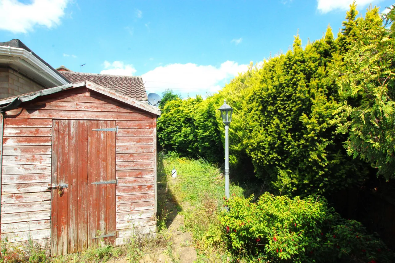 Hillside Crescent, Weldon, NN17, photo 18