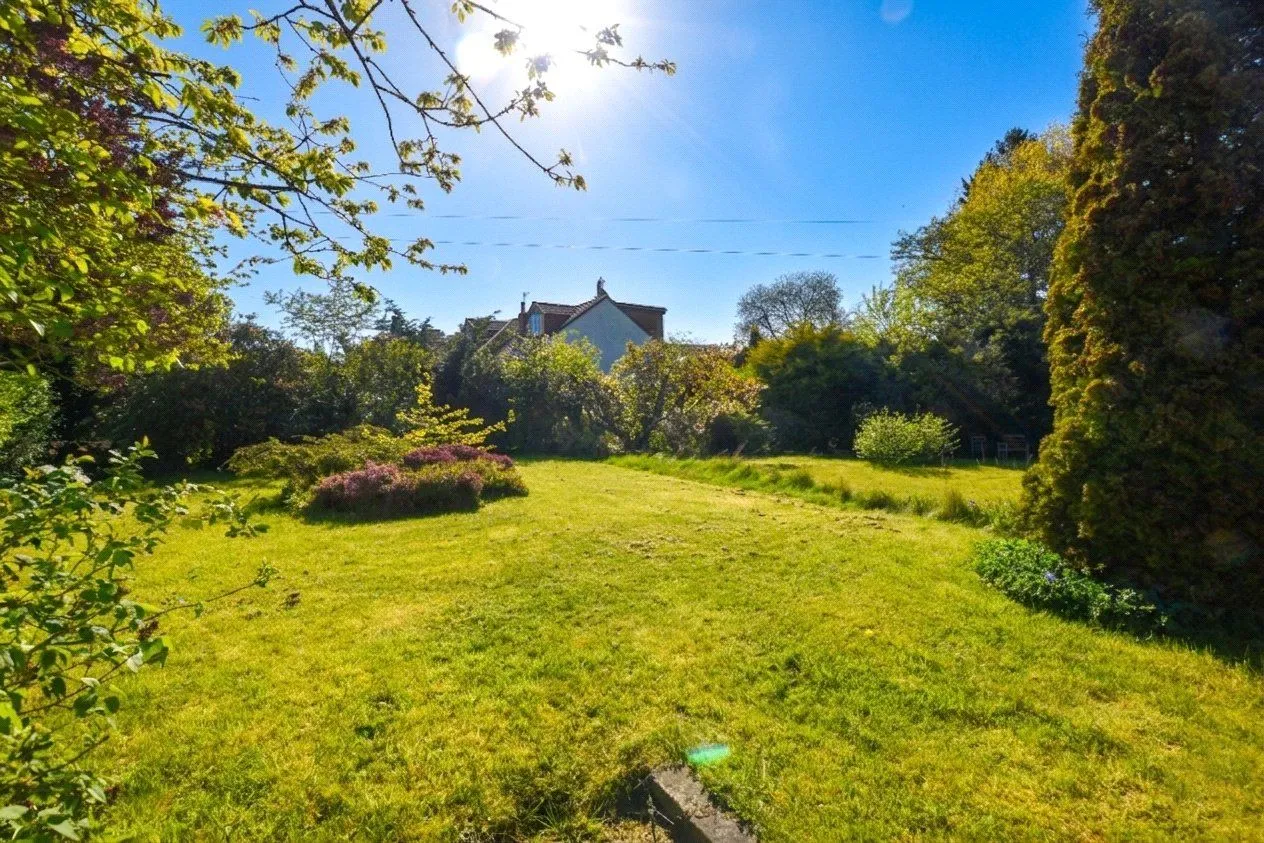 Bridgland Avenue, Homestead Estate, LS29, photo 20