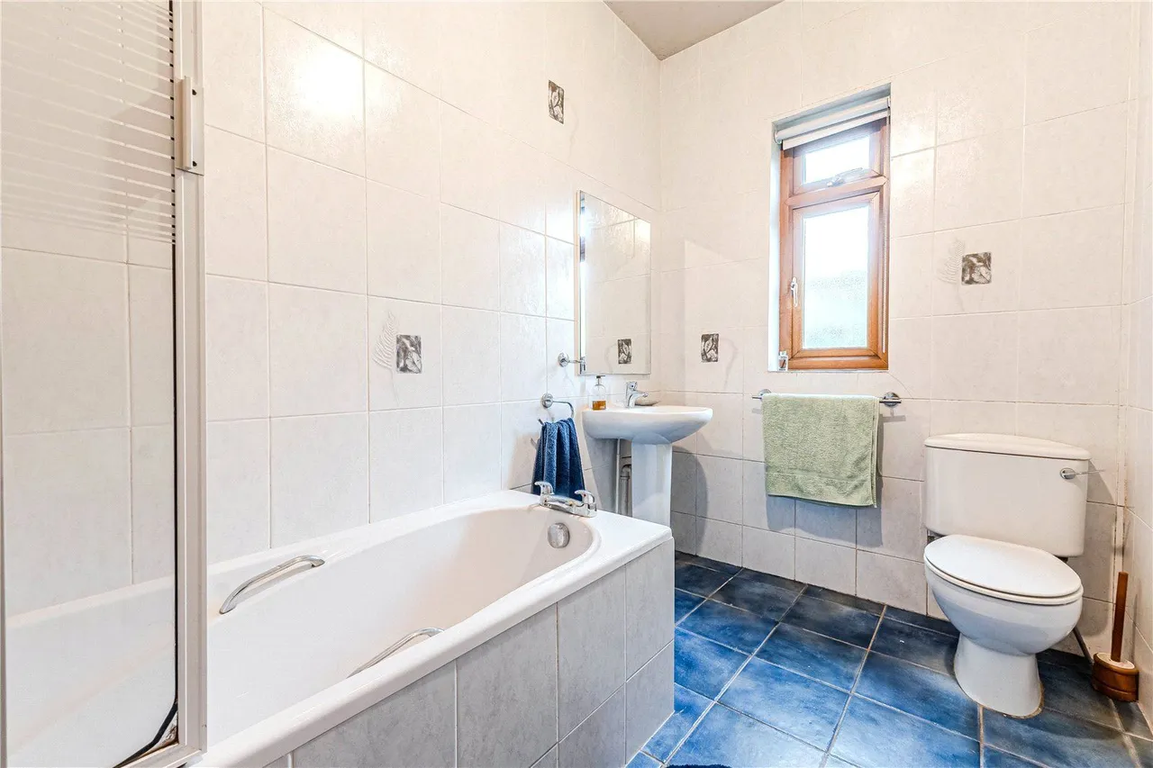 Bridgland Avenue, Homestead Estate, LS29, photo 9
