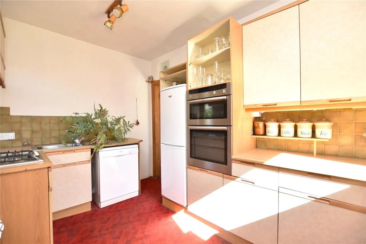 Bridgland Avenue, Homestead Estate, LS29, photo 12