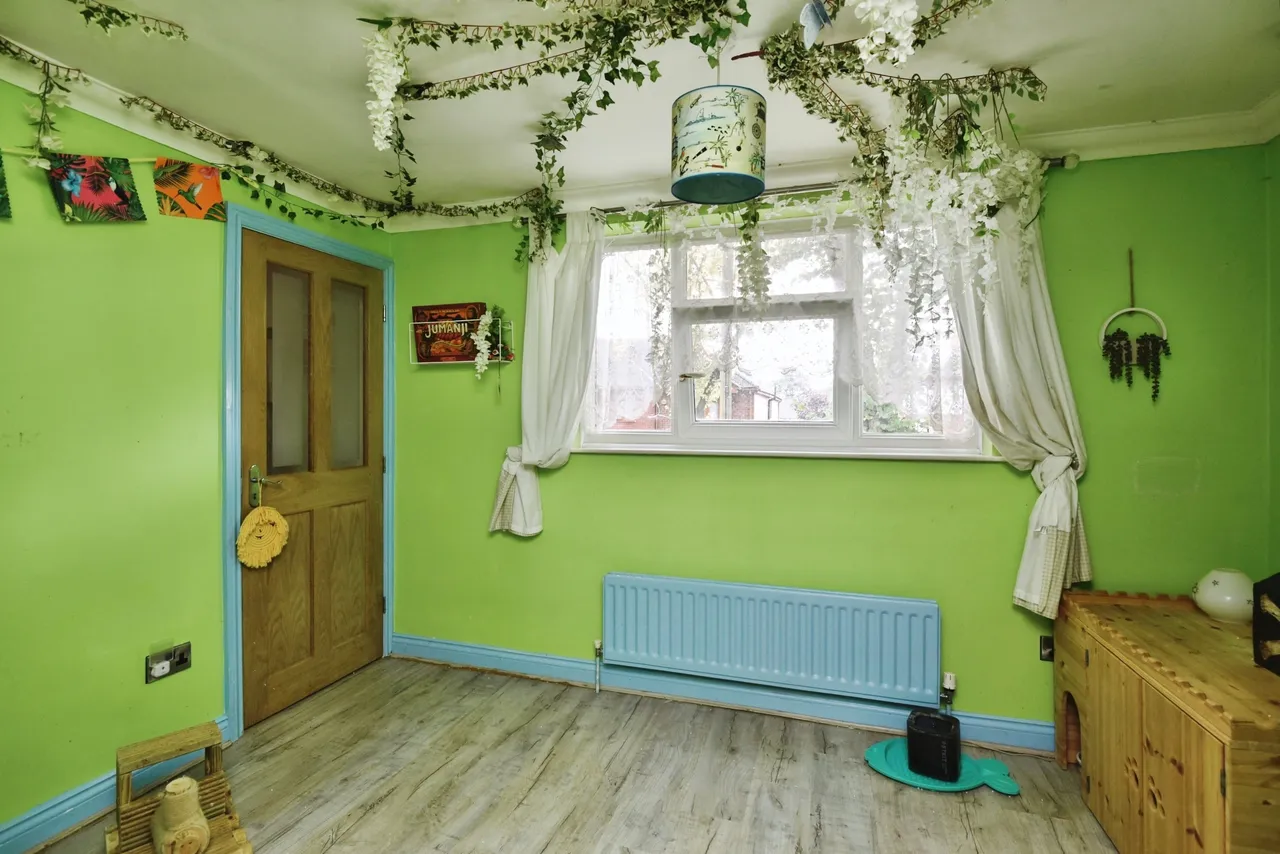 Quarry Avenue, Stoke-On-Trent, photo 11