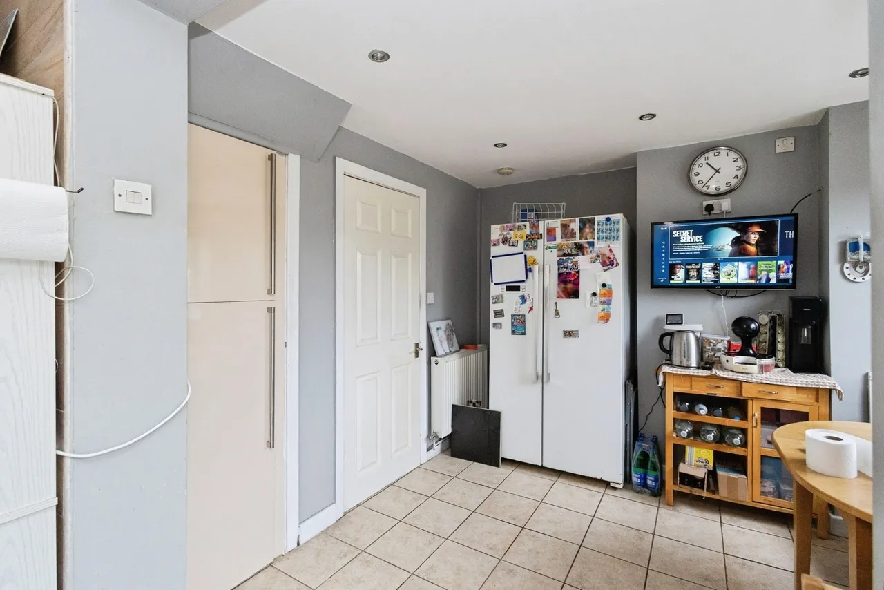 Fir Tree Avenue, Oldham, Greater Manchester, OL8, photo 19