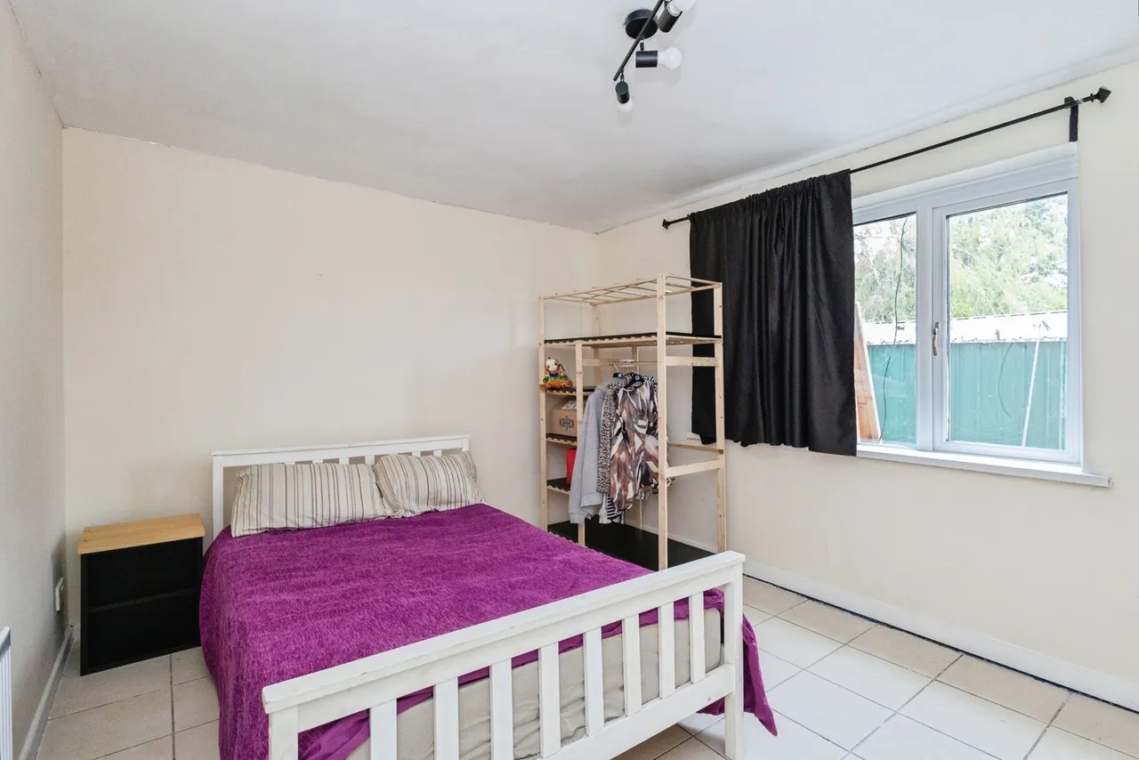 Fir Tree Avenue, Oldham, Greater Manchester, OL8, photo 4