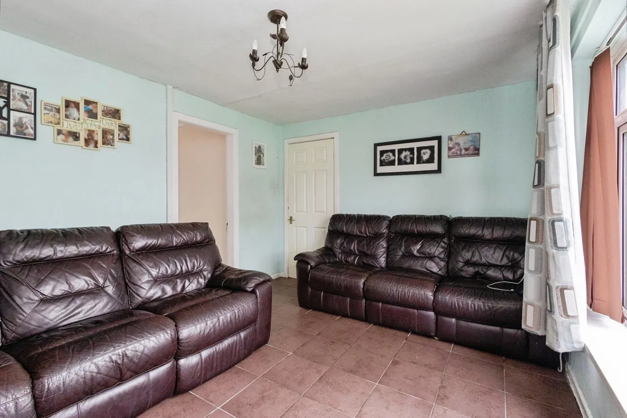 Fir Tree Avenue, Oldham, Greater Manchester, OL8, photo 3