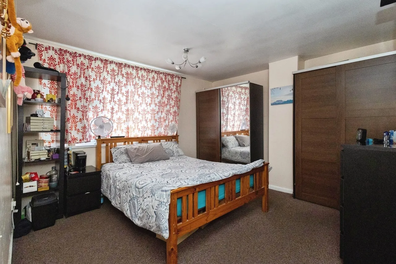 Fir Tree Avenue, Oldham, Greater Manchester, OL8, photo 13