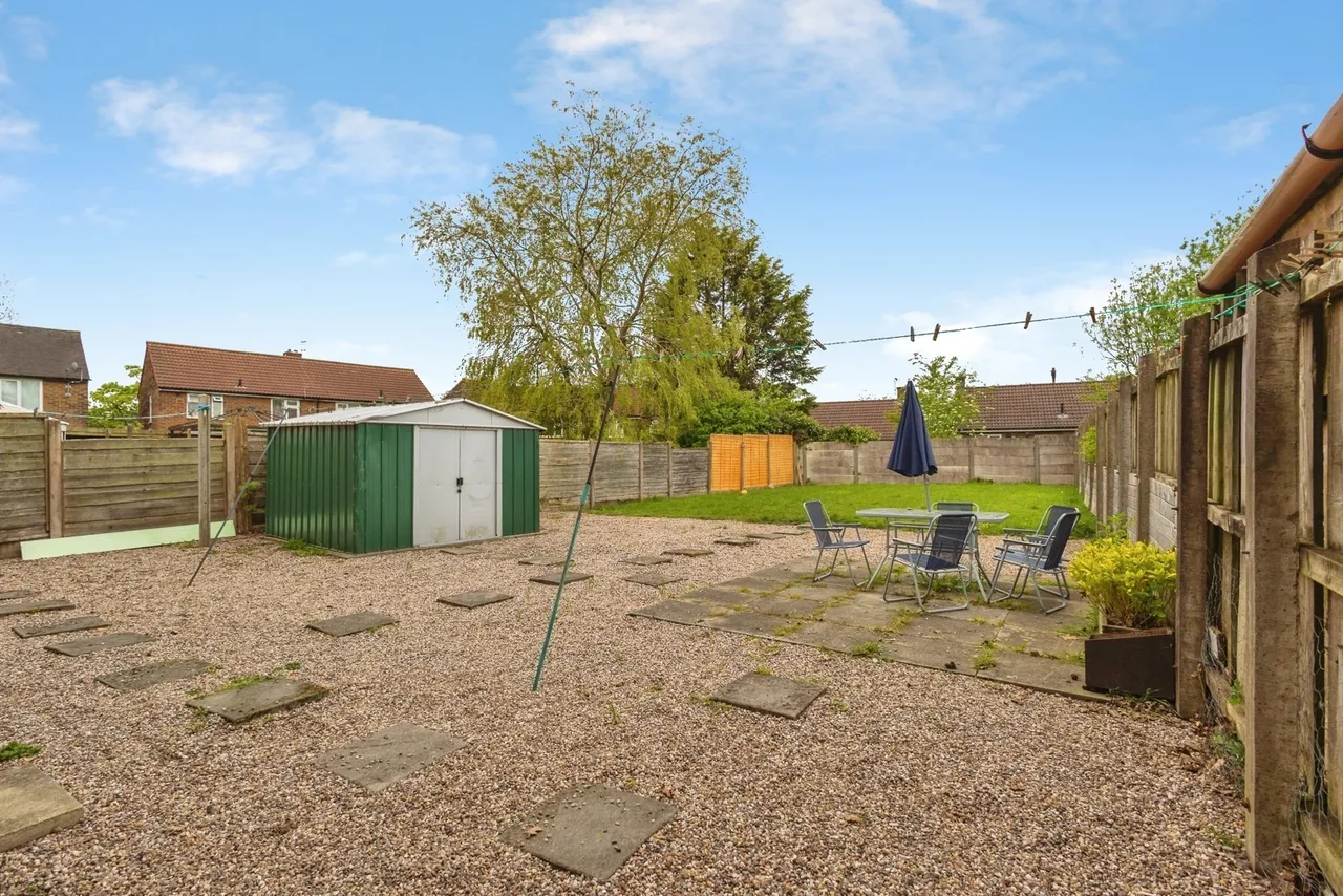 Fir Tree Avenue, Oldham, Greater Manchester, OL8, photo 17