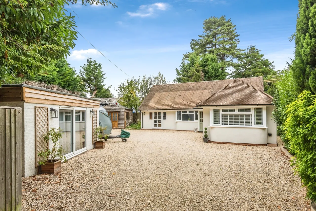 4 bed house for sale — Faringdon Road, Southmoor, Abingdon