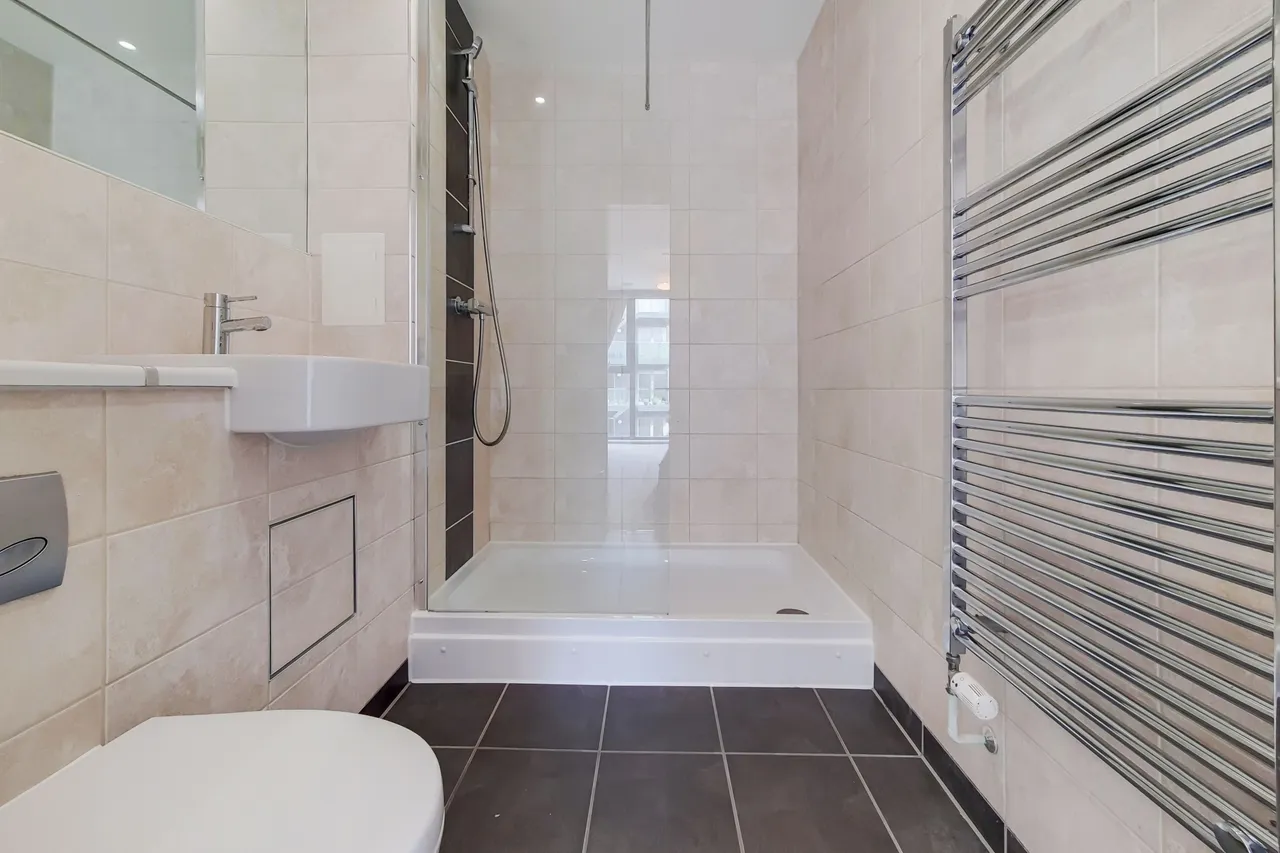 Flat 96, Elizabeth House, 341 High Road, Wembley, photo 8