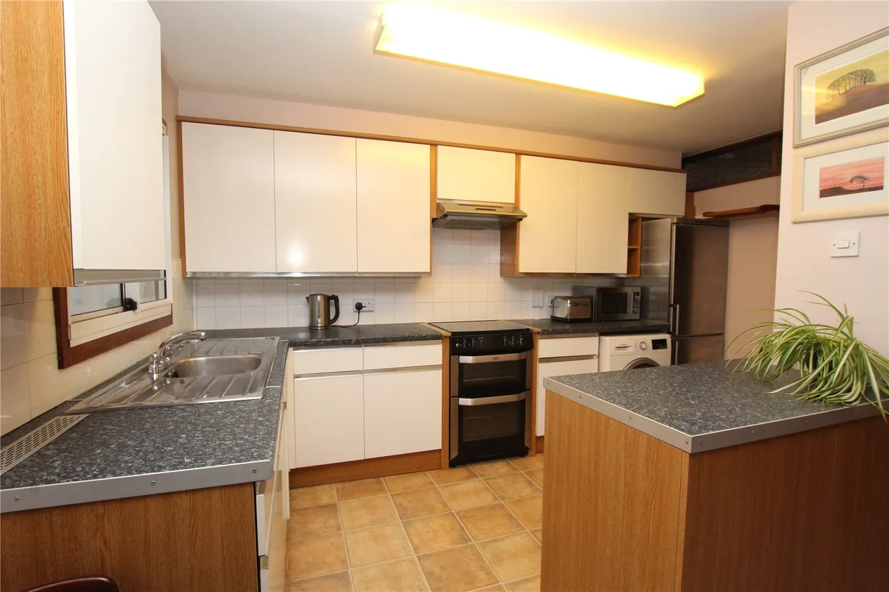 Ankerdine Crescent, Shooters Hill, SE18, photo 4