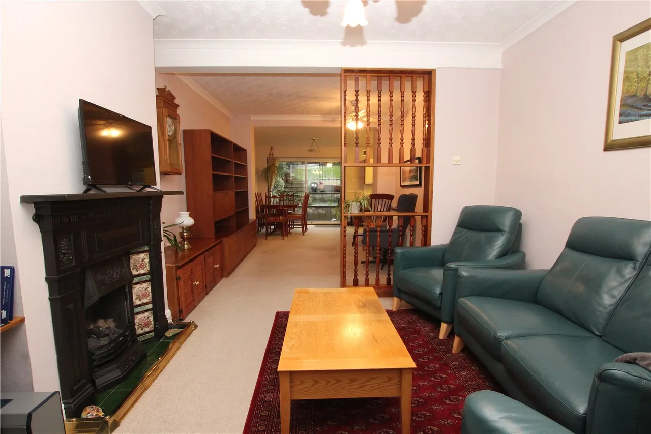 Ankerdine Crescent, Shooters Hill, SE18, photo 5