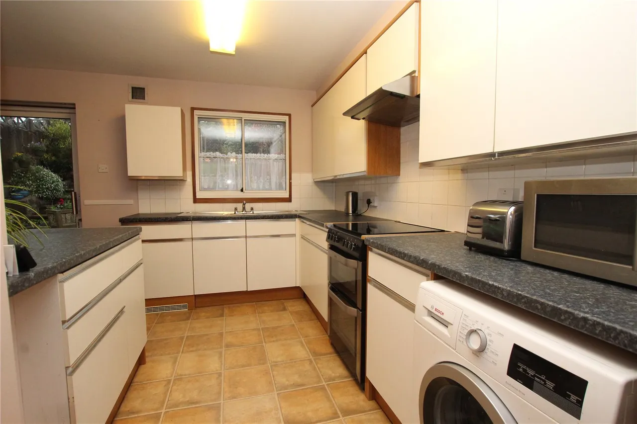 Ankerdine Crescent, Shooters Hill, SE18, photo 10