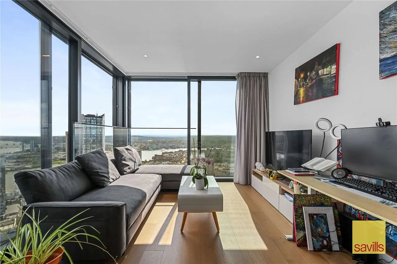 2 bed flat for sale, Marsh Wall, Canary Wharf, E14