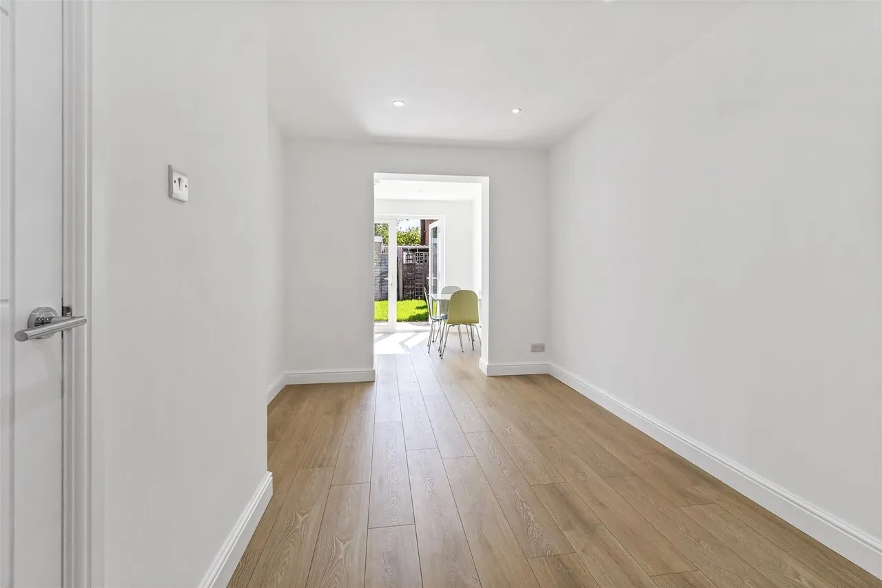 Edmonton Road, Worthing, photo 7
