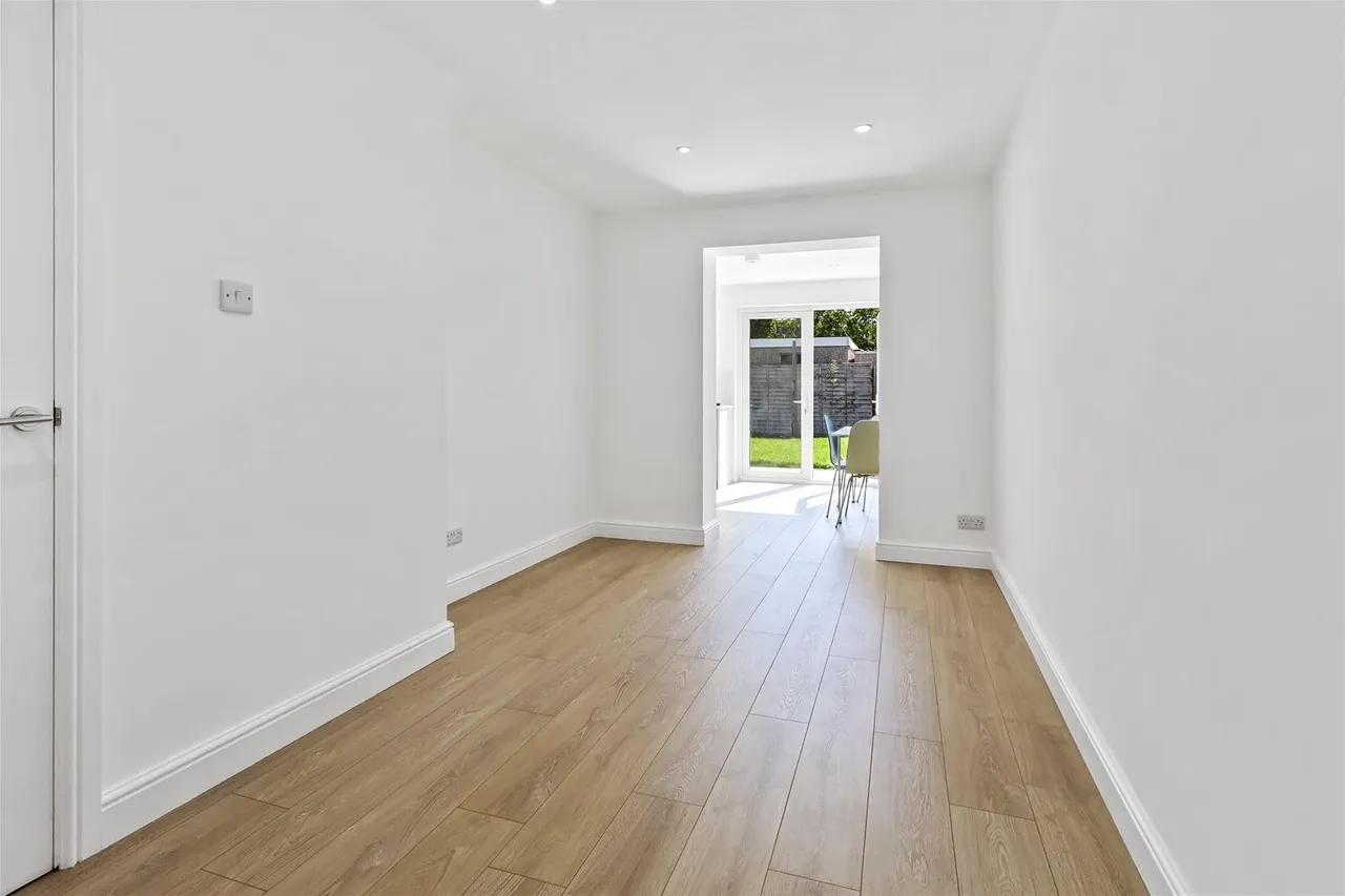 Edmonton Road, Worthing, photo 6