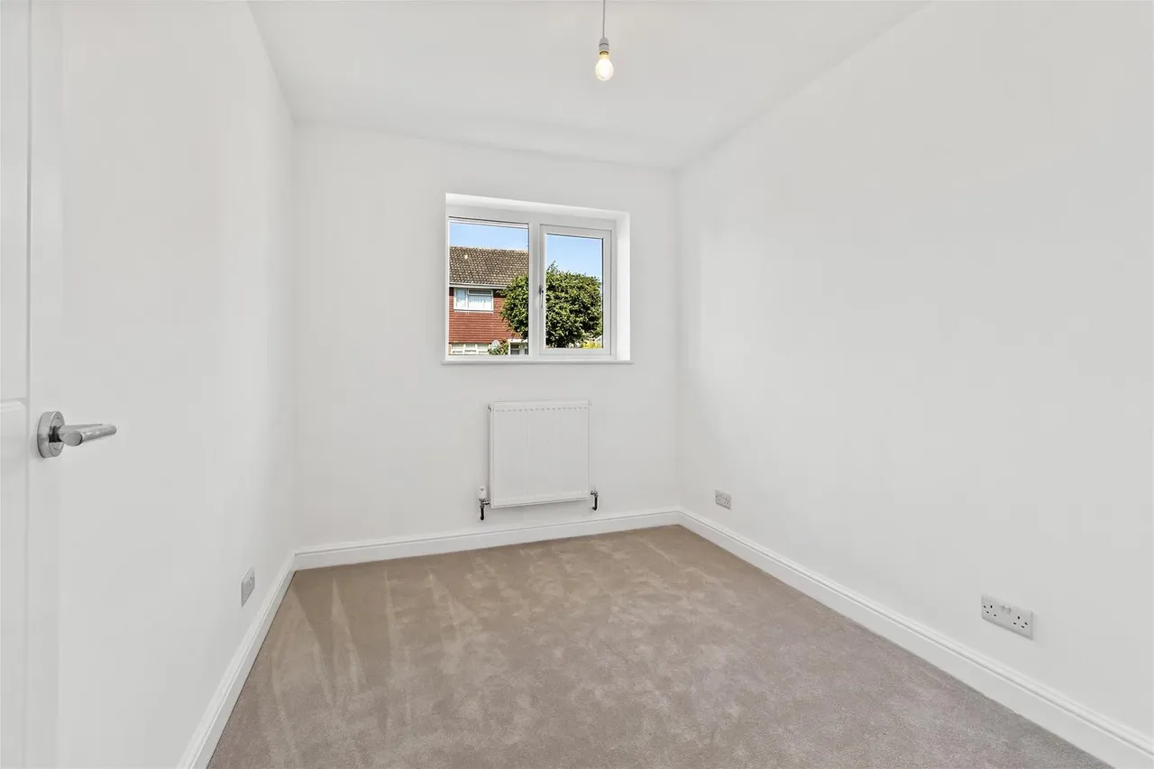 Edmonton Road, Worthing, photo 10