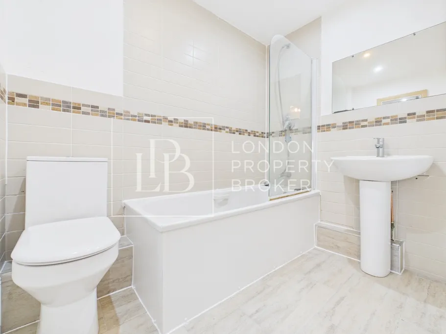 Berengers Place, Dagenham, RM9, photo 6