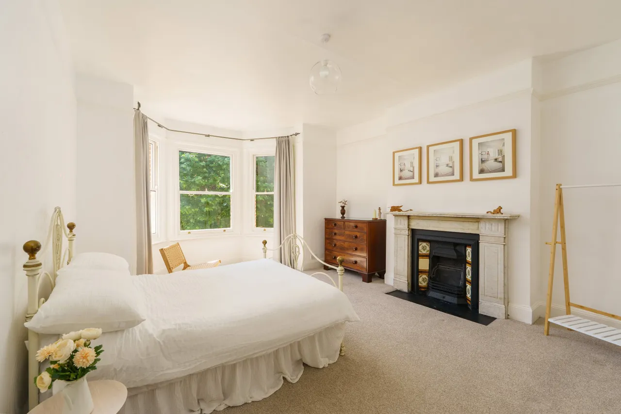 Chevening Road, Queens Park, London, NW6 6DT, photo 9