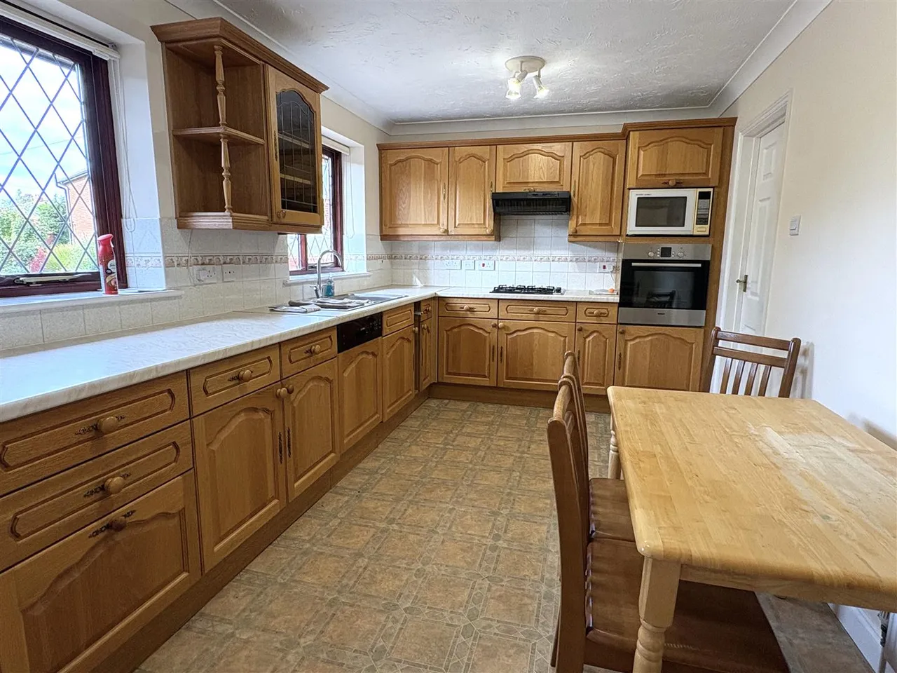 Brook Lane, Sarisbury Green, photo 3