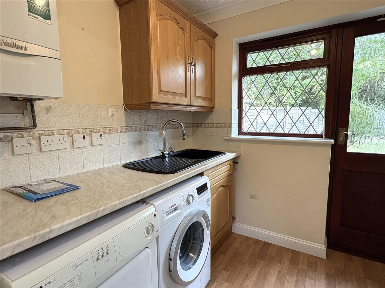 Brook Lane, Sarisbury Green, photo 4