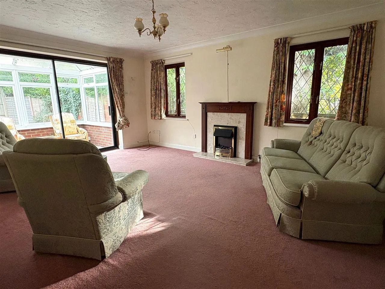 Brook Lane, Sarisbury Green, photo 6