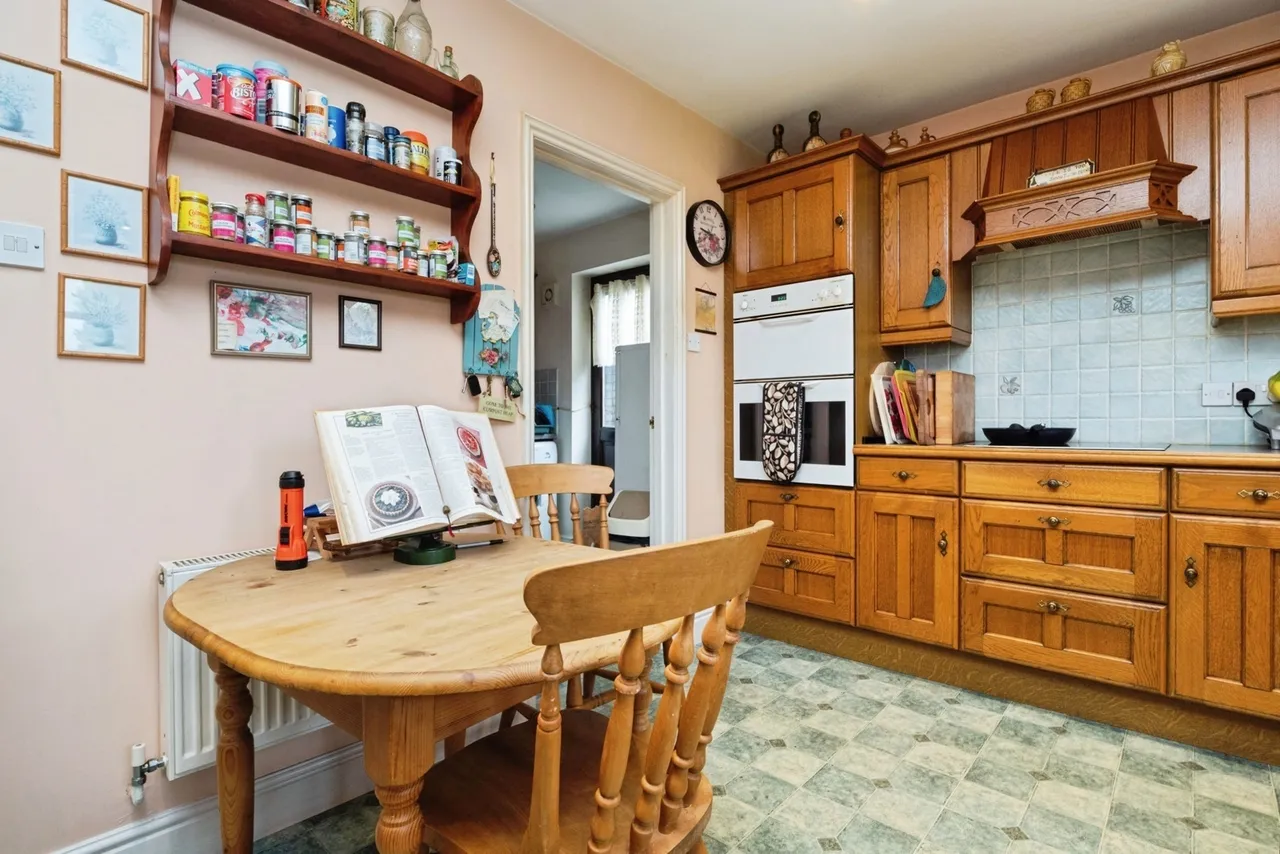 George Hill, Robertsbridge, TN32, photo 16